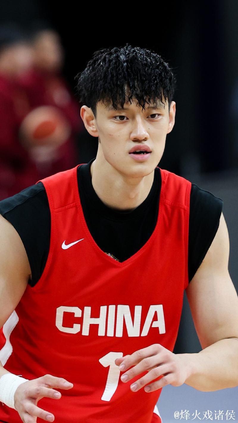 曾凡博低迷!中国男篮天赋前锋未能闪光 曾凡博低迷!中国男篮天赋前锋未能闪光